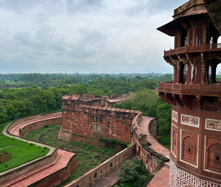 Agra Tour Package - Transportation and Services