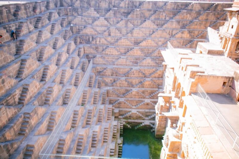 Agra: Transfer Agra To Jaipur Via Fatehpur Sikri & Stepwell - Availability and Timings