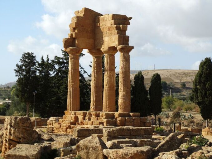 Agrigento: Walking Tour of Ancient Akragas With Local Guide - Discovering Architectural Wonders
