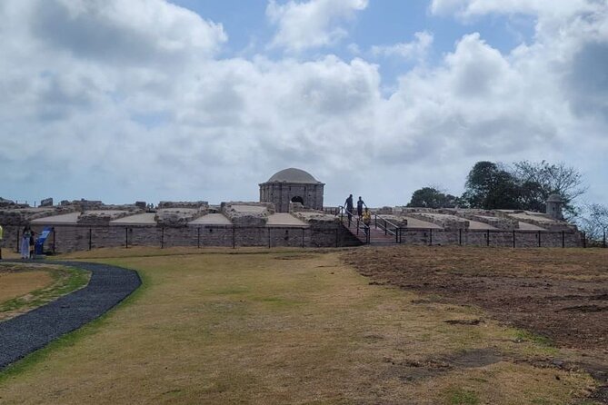Agua Clara Excluses and Fort San Lorenzo - Exploring Agua Clara Locks