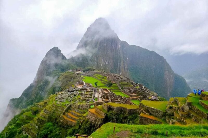 Aguas Calientes: Machu Picchu Official Ticket, Bus, & Guide - Itinerary and Experience