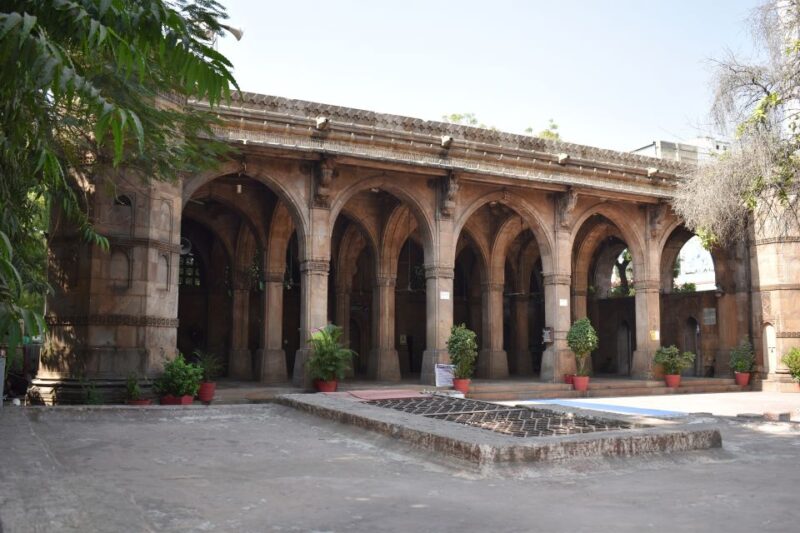 Ahmedabad: Full Day City Tour With Heritage Walk & Transfers - Itinerary Highlights