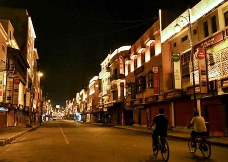 Ahmedabad Night Walk (2 Hours Guided Walking Tour) - Tour Features