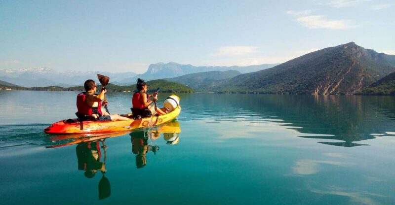 Ainsa: 3-Hour Guided Kayaking Tour on Lake Mediano - Whats Included