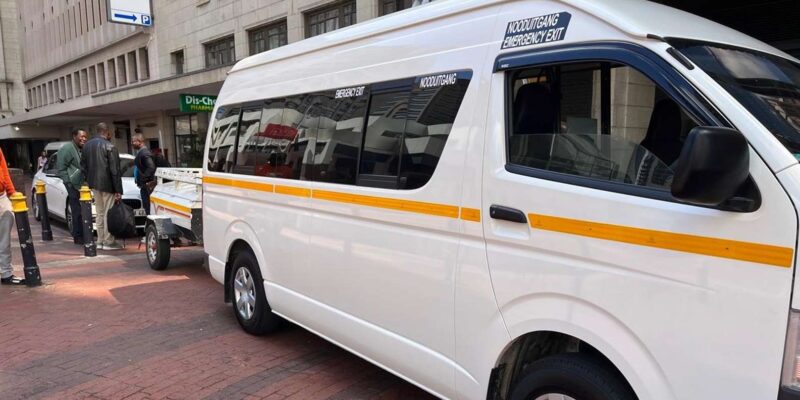 Aiport Transfer: Shuttle Service to and From Cape Town Int. - Key Points