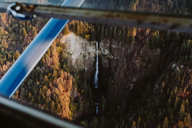 Air Tour of Multnomah Falls & Columbia Gorge From Portland - Explore the Columbia River Gorge
