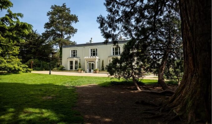 Airfield Estate: General Admission - Dining and Shopping