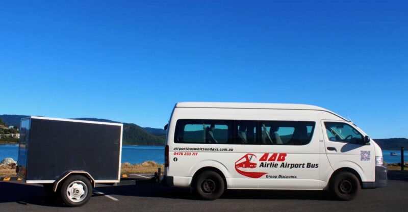 Airlie Beach: Private Bus From/To Whitsunday Coast Airport - Air-Conditioned Comfort