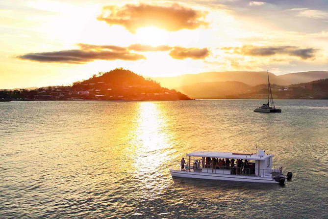 Airlie Beach Sunset Cruise - Capacity and Rating