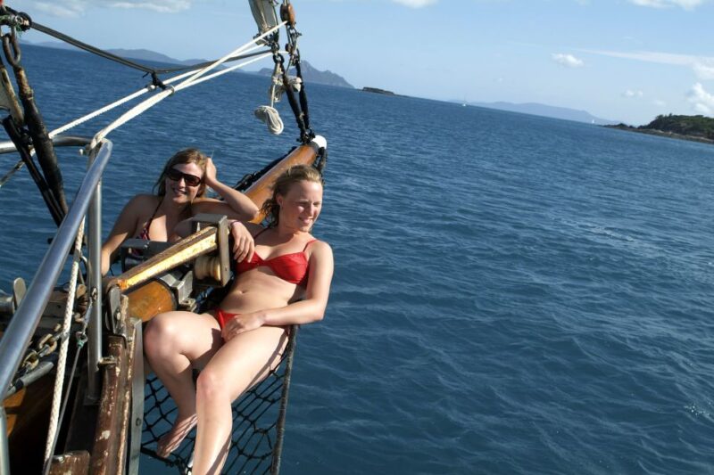 Airlie Beach: Whitehaven Day Sail With Snorkeling & Lunch - Sail Across to Whitehaven Beach