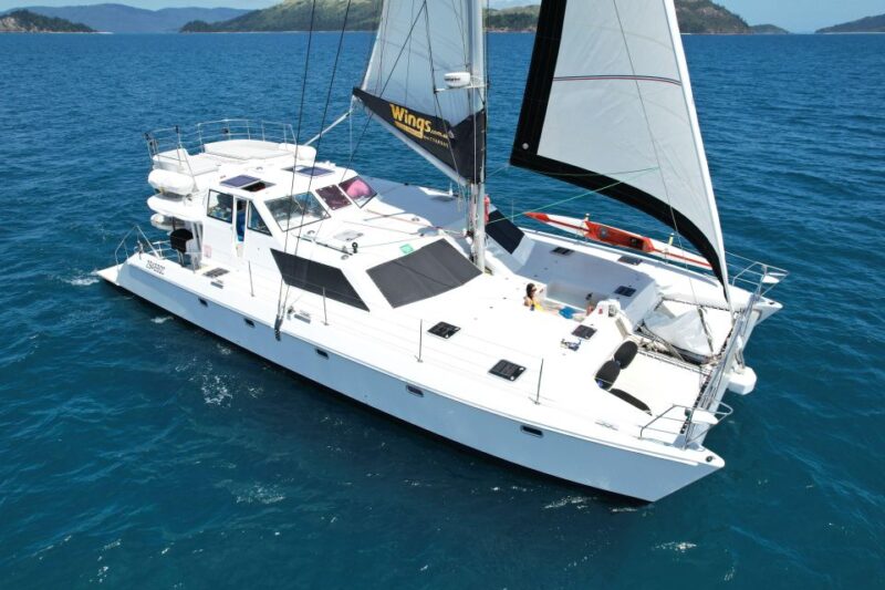 Airlie Beach: Whitsunday Island Sail, SUP & Snorkel Day Tour - Dining Options