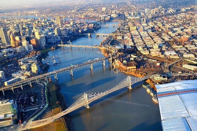 Airplane Flight Tour Over Portland, Oregon - Tour Details