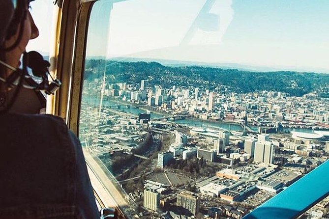 Airplane Flight Tour Over Portland, Oregon - Private Tour for Your Party