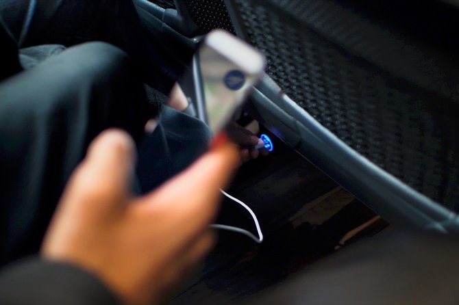 Airport Coach Service From Oxford to Heathrow - Hassle-free Airport Transfers