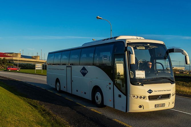 Airport Express Shared Departure Transfer From Reykjavik Hotels to Keflavik Airport - Accessibility and Additional Features