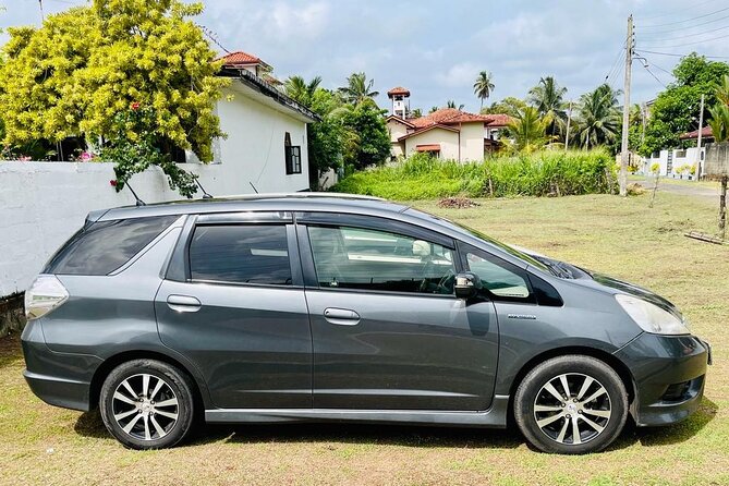 Airport Pick up and Drop Down South - Vehicle and Amenities