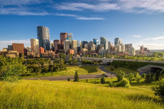 Airport Shuttle: Calgary Airport <—-> Downtown Calgary - Vehicle and Amenities