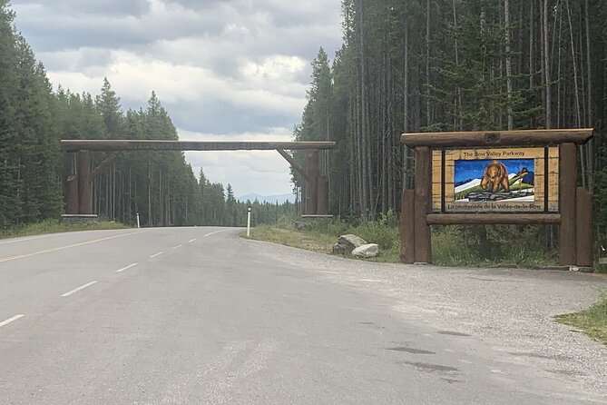 Airport Shuttle: Lake Louise <---> Calgary - Tour/Activity Details