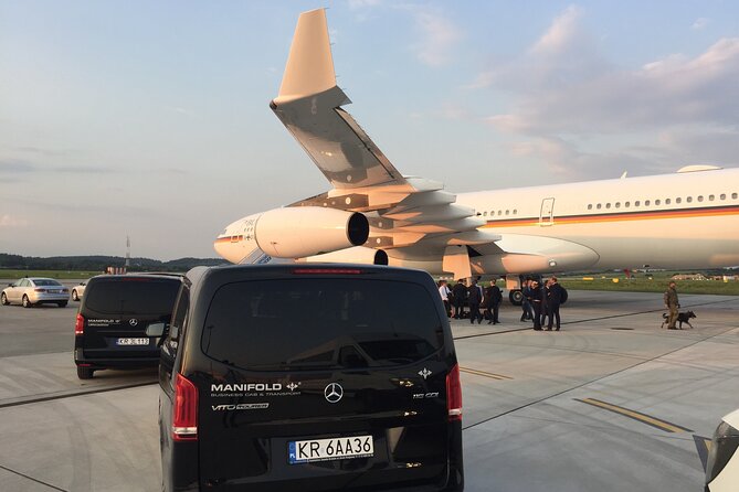 Airport to Cracow Transfer by Minivan - Service Availability and Operating Hours