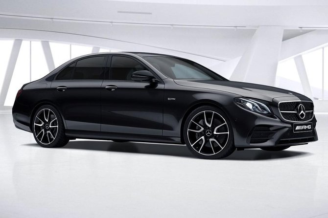 Airport Transfer: Auckland Airport AKL to Auckland by Sedan Car - Vehicle Options
