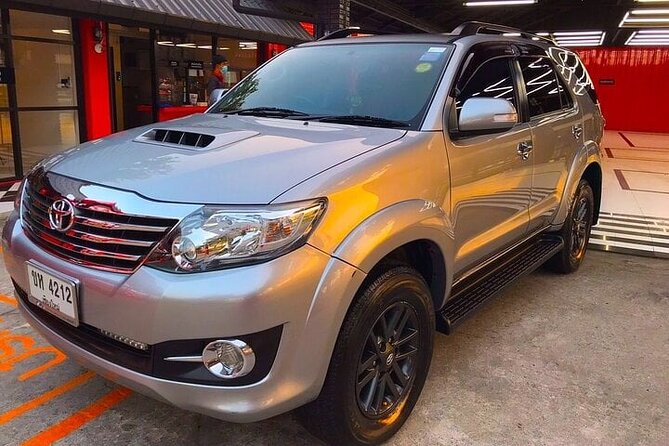 Airport Transfer! Center of Fukuoka to Fukuoka Airport (FUK) - Pickup From Hotel Lobby