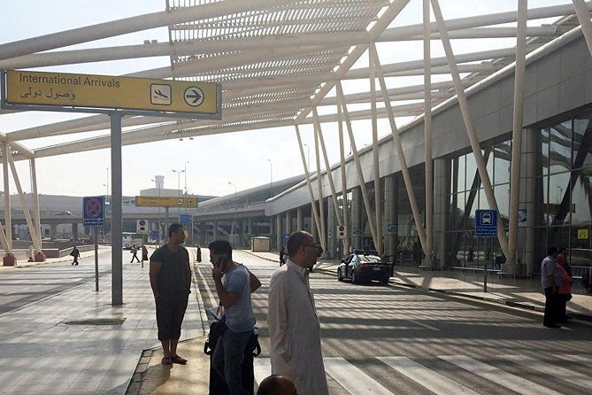 Airport Transfer From Airport to Cairo or Giza Hotel - Key Points