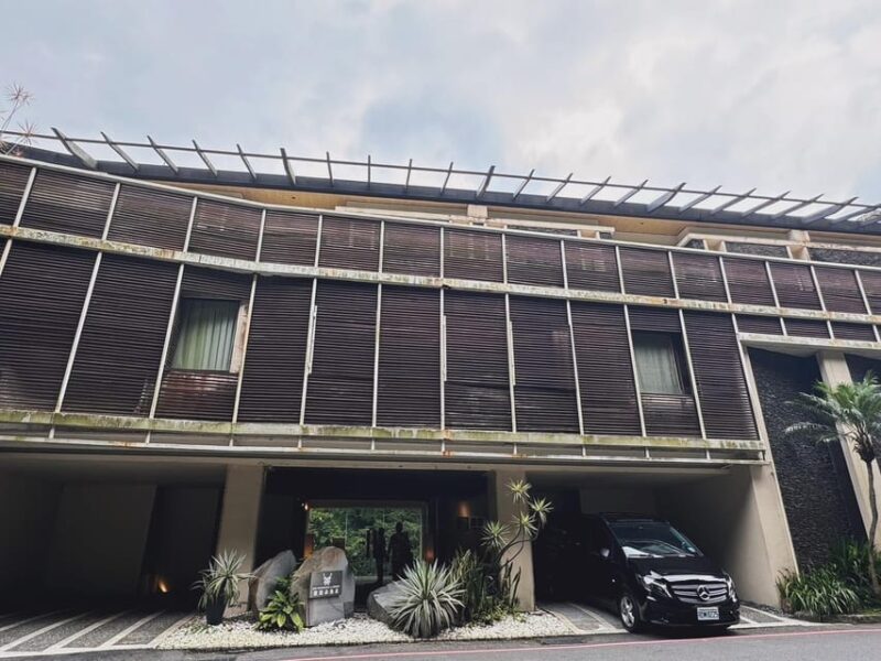 Airport Transfer: From Taipei to TPE Airport - Comfortable Seating