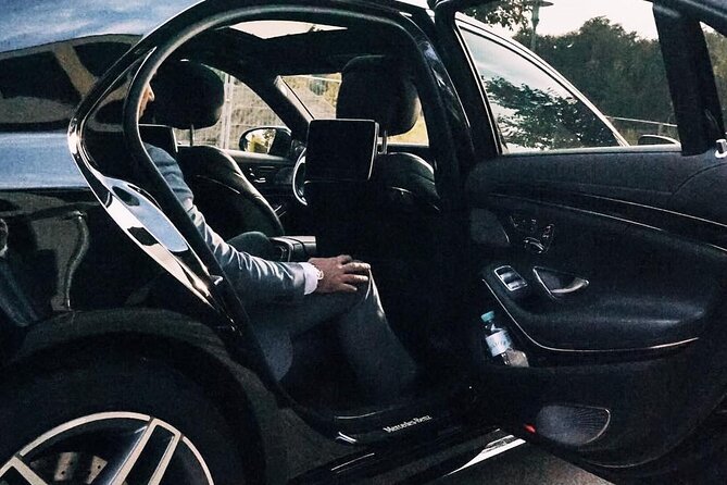 Airport Transfer: Rome to Fiumicino Airport FCO by Business Car - Vehicle Options