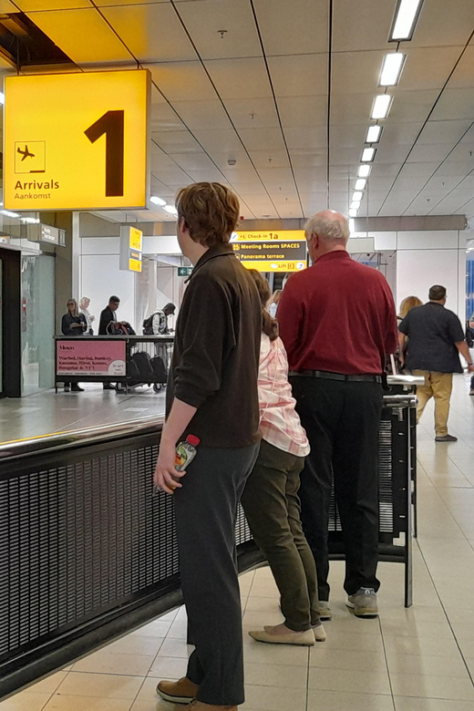 Airport Transfer [Schiphol Airport - Hotel in Amsterdam] - Transportation Options