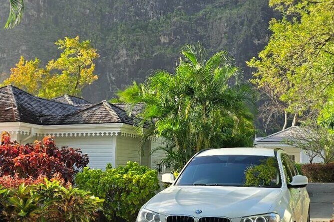 Airport Transfer to Secrets Resort and Spa (Round Trip) - Key Points