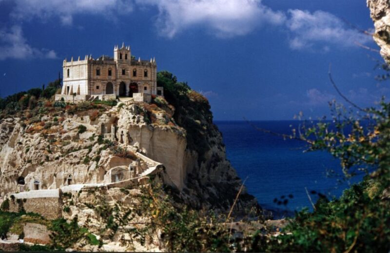 Airport Transfers Between Lamezia Terme and Parghelia-Tropea - Pricing Information