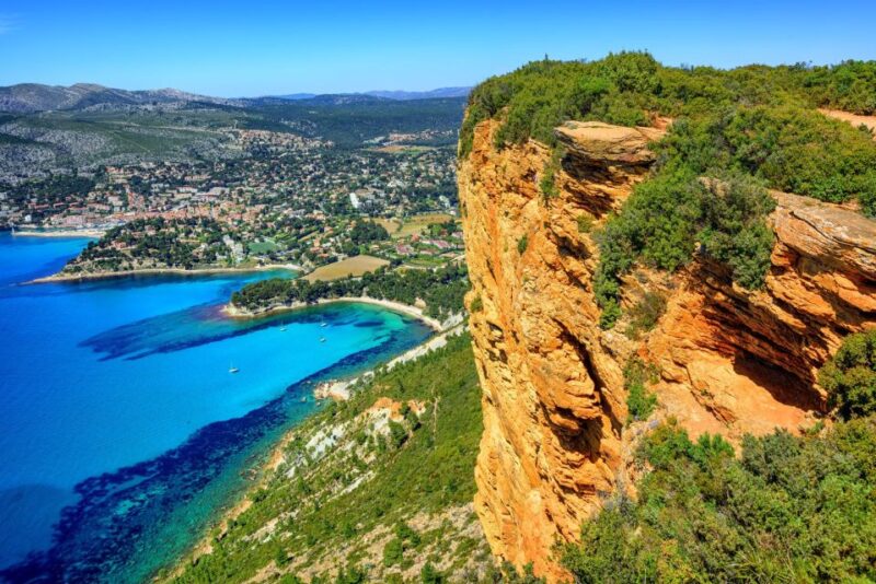 Aix-en-Provence: Cassis Boat Ride and Wine Tasting Day Tour - Boat Cruise to Calanques