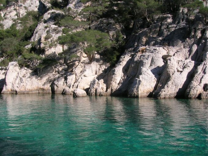Aix-en-Provence: Cassis Boat Ride and Wine Tasting Day Tour - Frequently Asked Questions