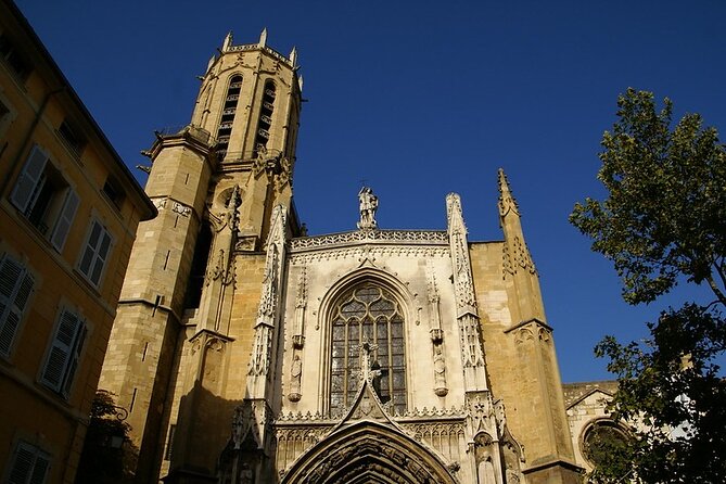 Aix-En-Provence Private Guided Tour - Accessibility and Accommodations