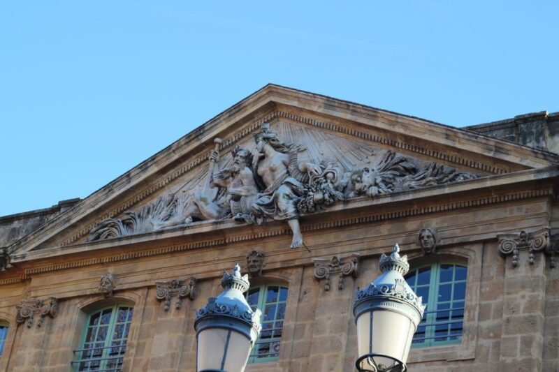 Aix-en-Provence: Private Old Town Tour - Wheelchair Accessibility