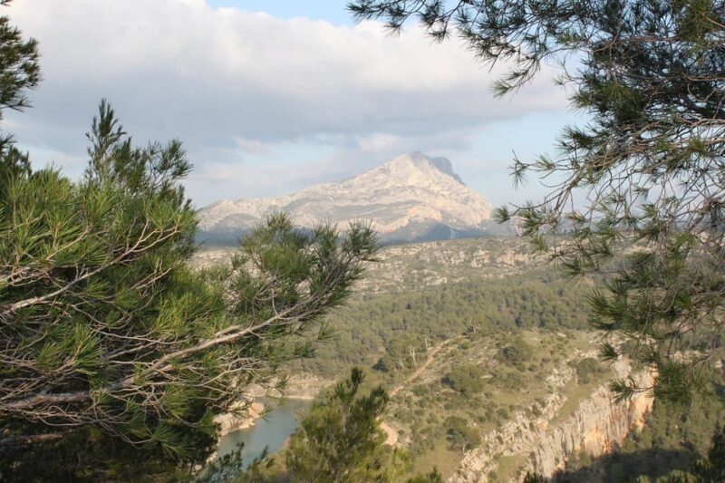 Aix-En-Provence Private Tour - Art/History and Gastronomy - Discovering Sainte-Victoire Mountain