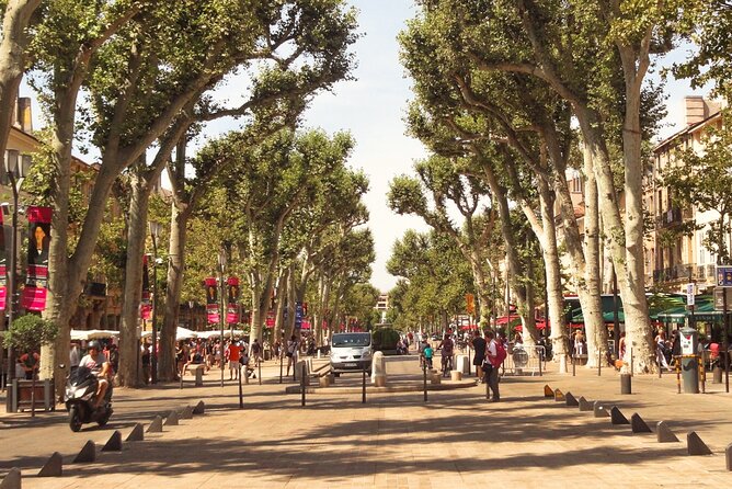 Aix-en-Provence Scavenger Hunt and Sights Self-Guided Tour - Sights and Hidden Gems to Uncover