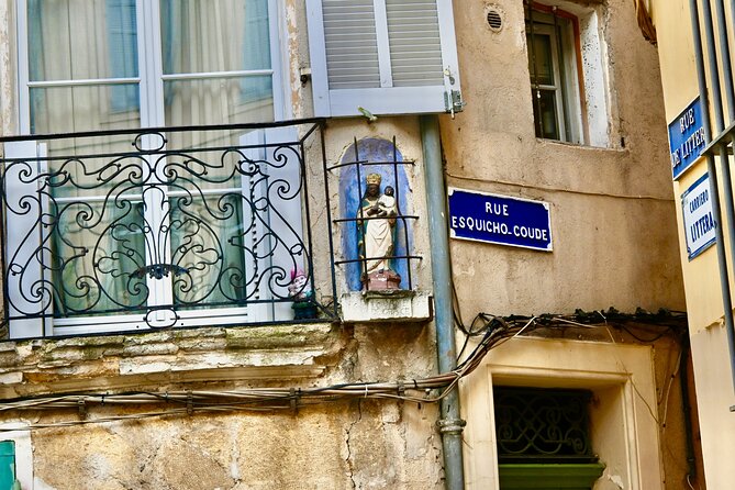 Aix-en-Provence Walking Historic Highlights Tour With a Local - Inclusions
