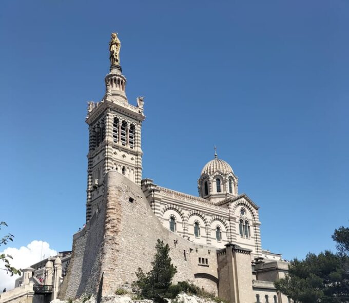 Aix & Marseille: Marseille, Cassis & Boat Trip to Calanques - Marseilles Diverse Facets