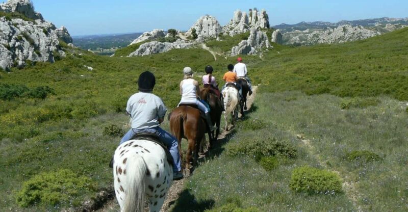 Aix & Marseille: Sainte Victoire Horse Ride, Picnic & Wine - Horseback Riding Experience