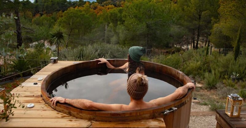 Aix or Marseille: Special Couples Day in Romantic Provence - Couples Yoga Experience