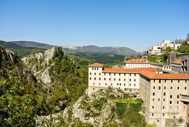 AIZKORRI TREKKING - Private Outdoor Adventure - Overview of the Tour