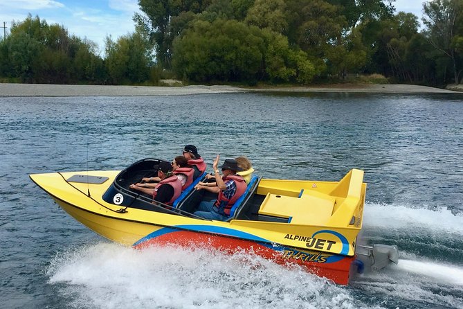Akaroa Shore Excursion: Banks Peninsula, Christchurch City Tour and Jet Boat on Waimak River - Inclusions and Amenities