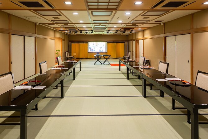 Akasaka Odori Video and Geisha Experience in Luxury Restaurant - Sampling the Curated Lunch Menu
