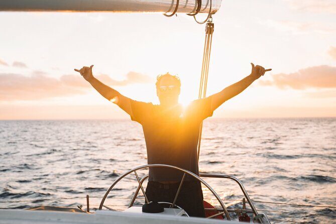 Akialoa Malaea Sunset Sail - An In-Depth Look at the Akialoa Malaea Sunset Sail