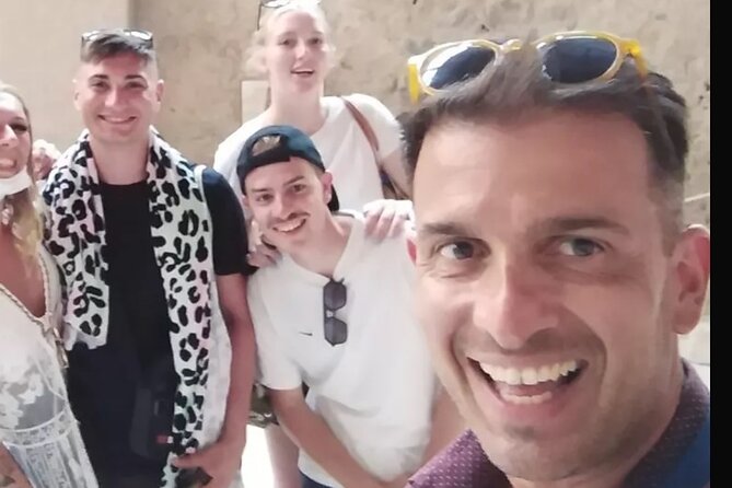 Akrotiri Private Guided Tour With an Archaeologist - Inclusions