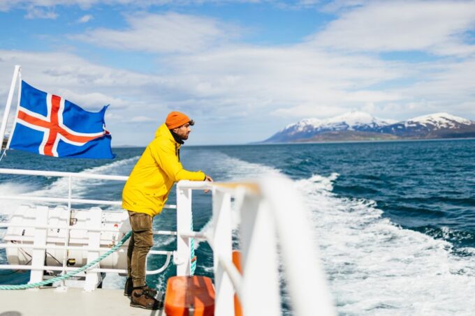 Akureyri: 3-Hour Classic Whale Watching Tour - Wildlife Viewing Guarantee