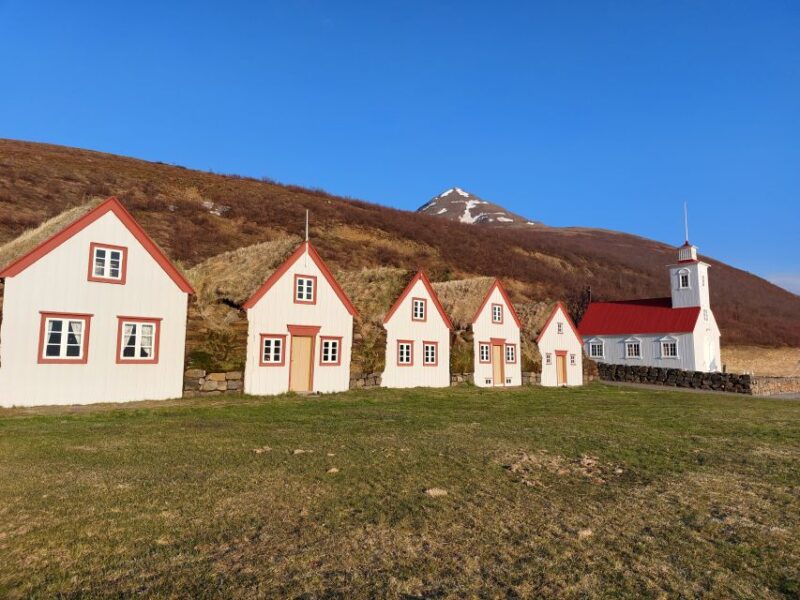 Akureyri: Goðafoss, Laufas & The Christmas House Tour - The Magical House of Christmas