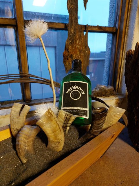 Akureyri: Local Taste, Handcraft & Micro Brewery Tour - Scenic Fishing Village Visit