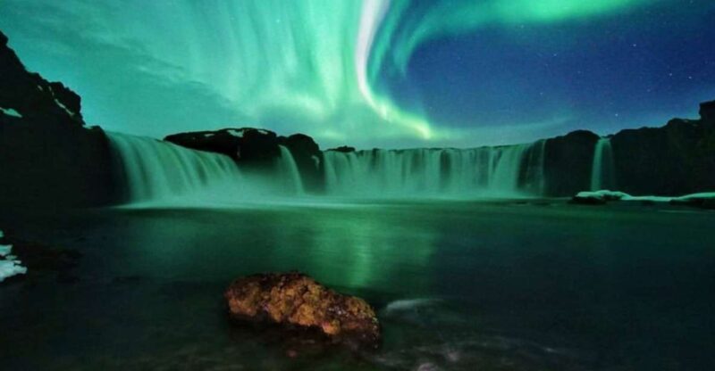 Akureyri: Northern Light Chase by Super Jeep - Key Points